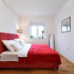 Cosy Lu Apartment